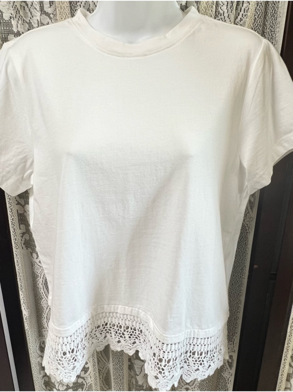 SANCTUARY Lace Tee White Crochet Lace Hem Cotton Top XS NWT Feminine‎ - Picture 2 of 11